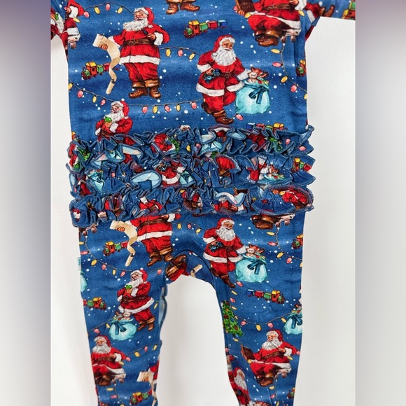 Posh‎ Peanut Santa Claus Footie Zippered One Piece Bamboo Sz NB Newborn Ruffles - Picture 6 of 7
